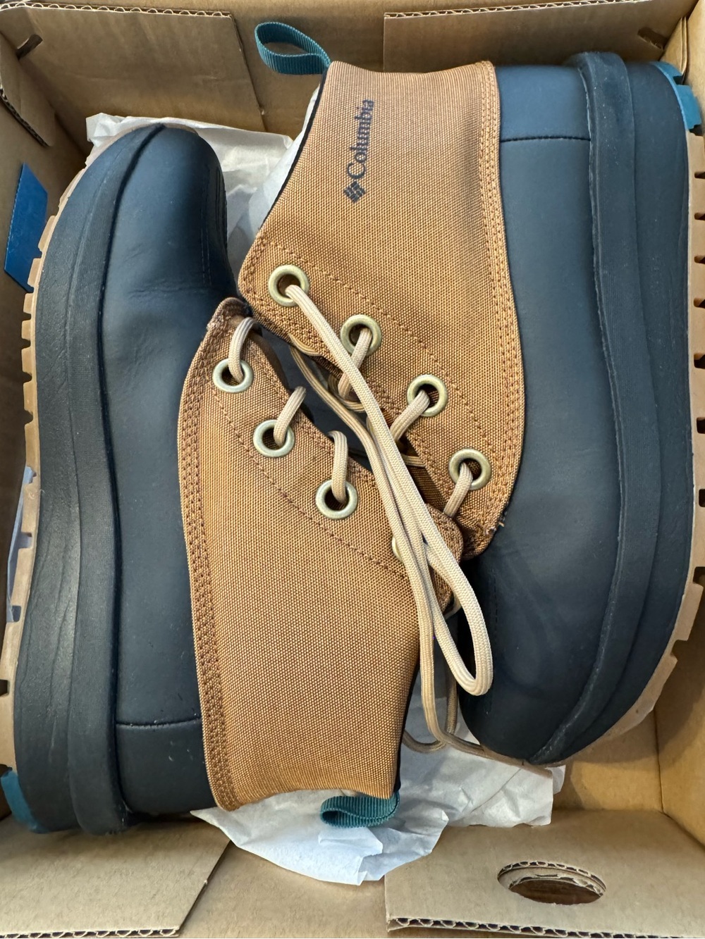 Columbia Moritza Shield Women's Tan & Black Trail Boot